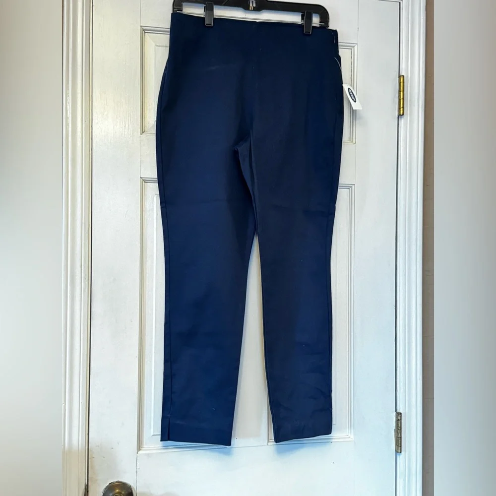 Old Navy Women's Dark‎ Blue Straight Leg Jeans